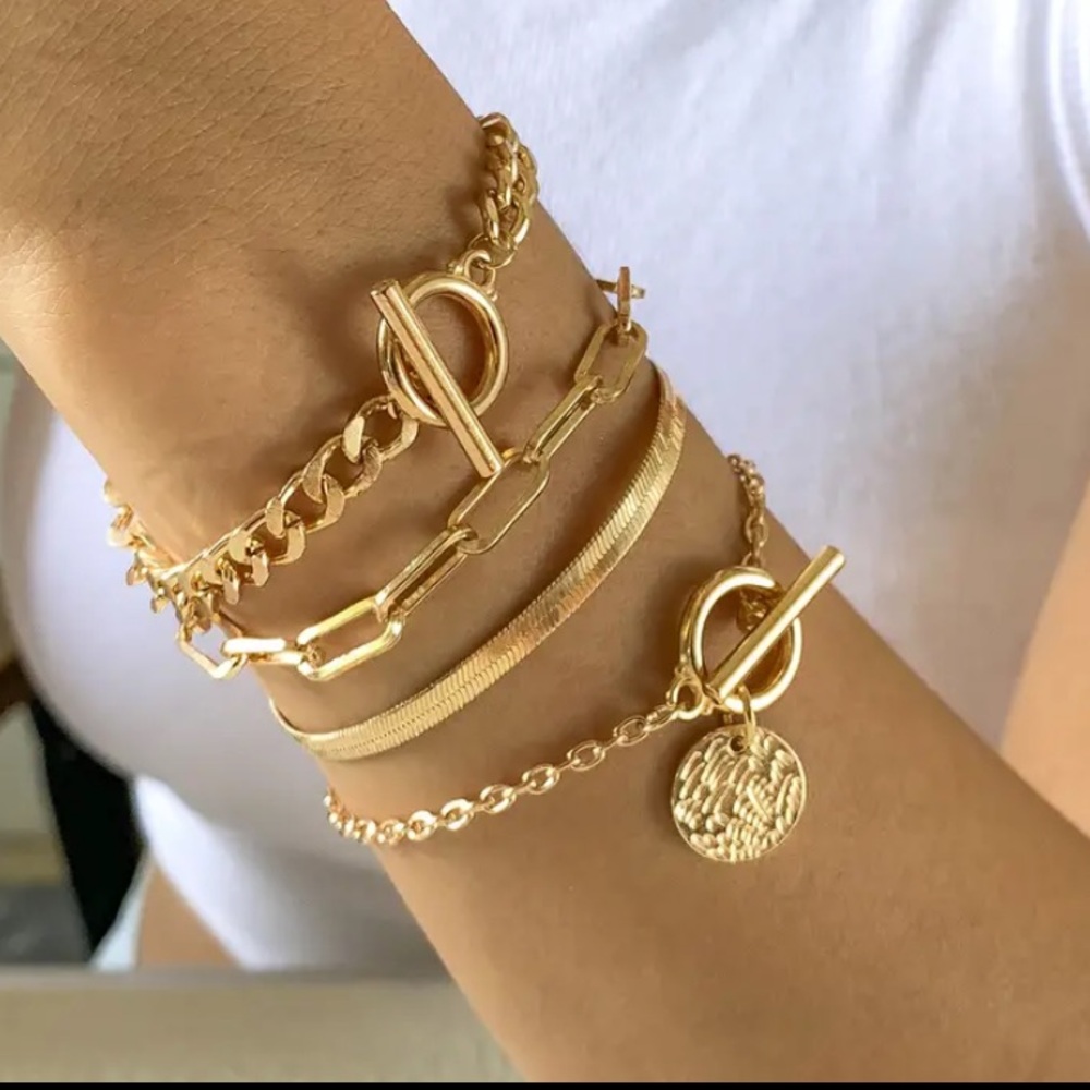 NWT set of golden bracelets